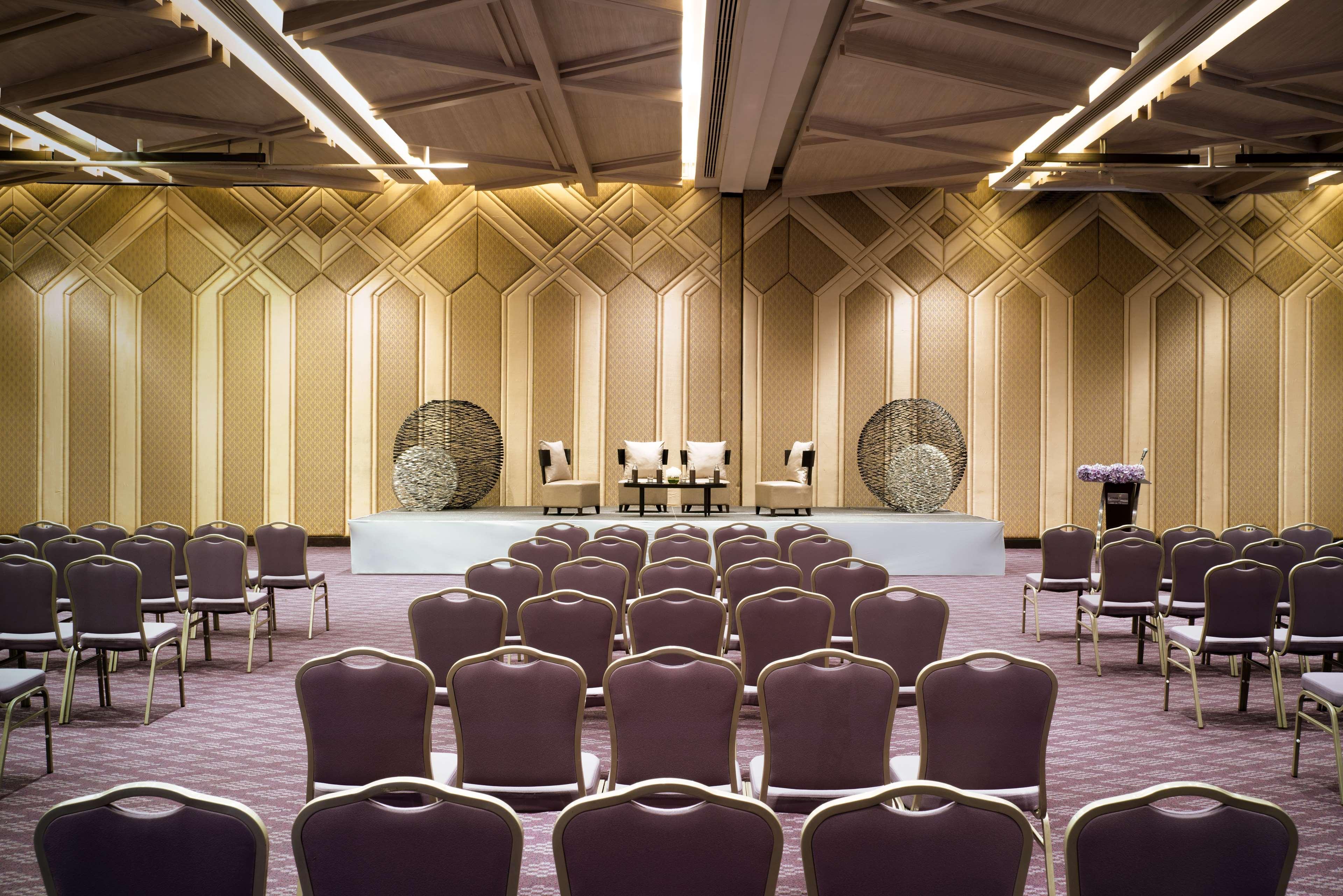 Avani Khon Kaen Hotel & Convention Centre Екстер'єр фото