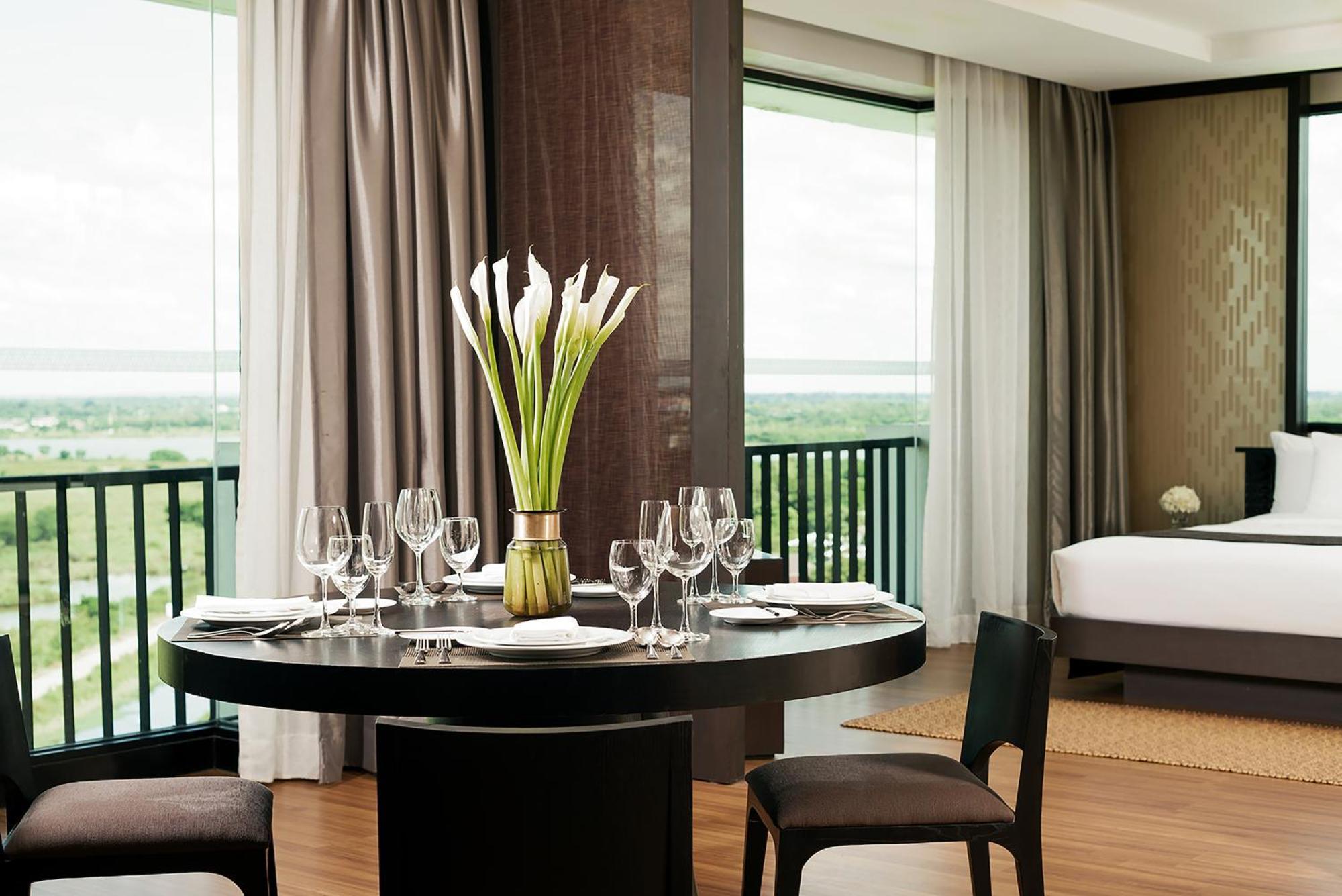 Avani Khon Kaen Hotel & Convention Centre Екстер'єр фото