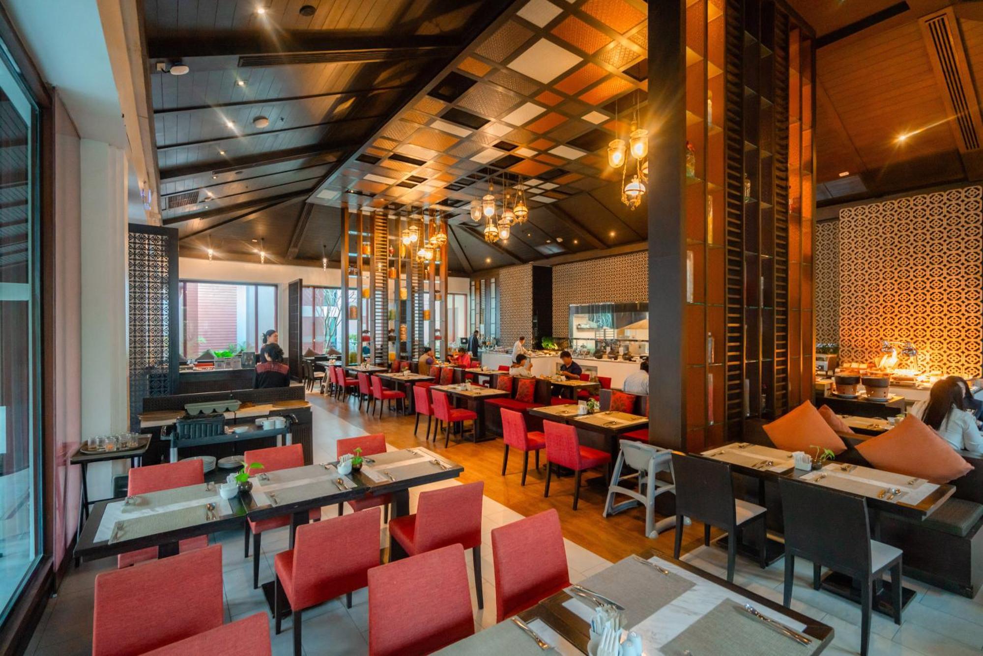 Avani Khon Kaen Hotel & Convention Centre Екстер'єр фото