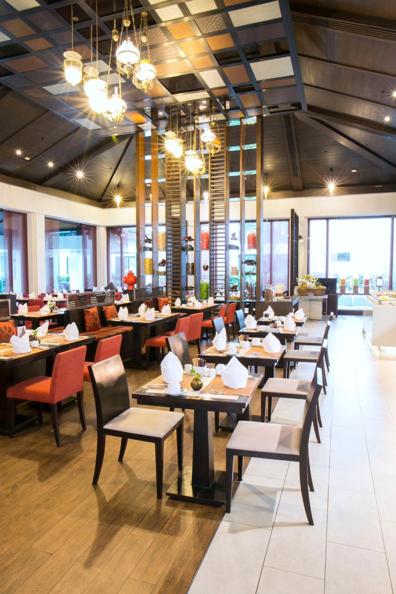 Avani Khon Kaen Hotel & Convention Centre Екстер'єр фото